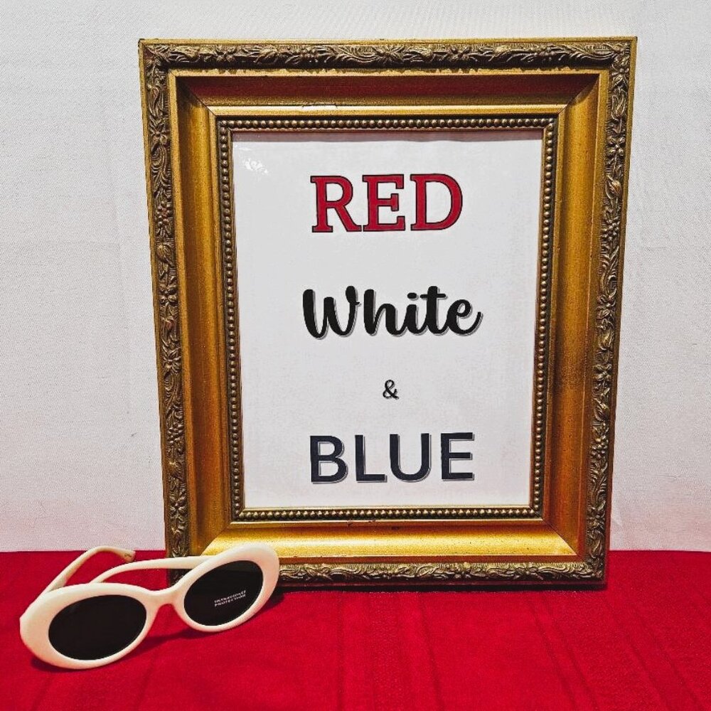 RED WHITE BLUE Summer Holidays